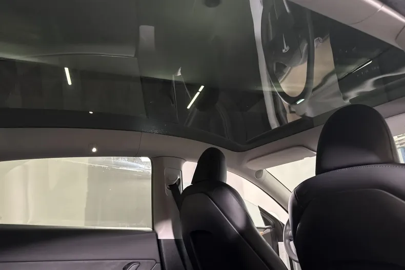 Tesla Model Y din 2022 cu 75.213 km - oferta TES222514 - foto 21