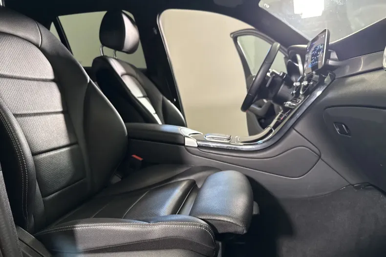 Mercedes-Benz GLC (Clasa GLC) din 2022 cu 99.280 km - oferta MER222515 - foto 11