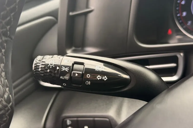 Hyundai Elantra din 2023 cu 131.000 km - oferta HYU222521 - foto 27