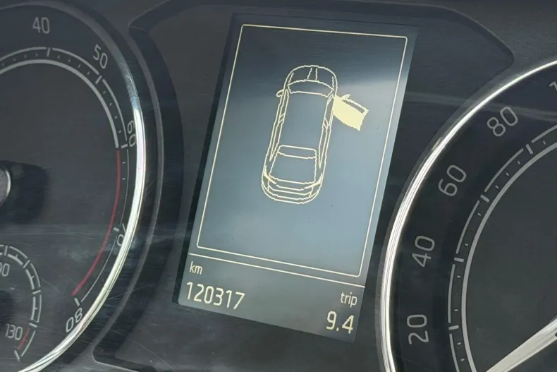 Skoda Scala din 2021 cu 120.000 km - oferta SKO222522 - foto 30