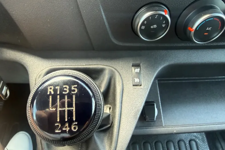 Renault Master din 2024 cu 167.890 km - oferta REN222529 - foto 31