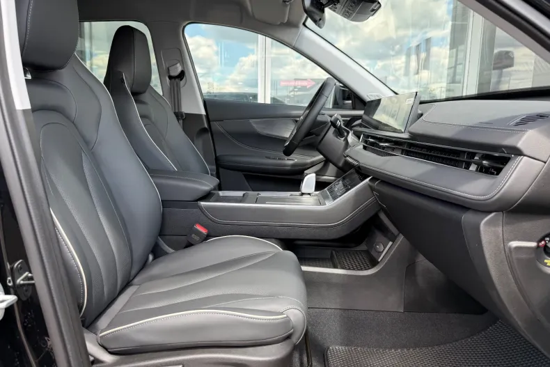 Chery Tiggo 4 din 2026 cu 15 km - oferta CHE222537 - foto 4