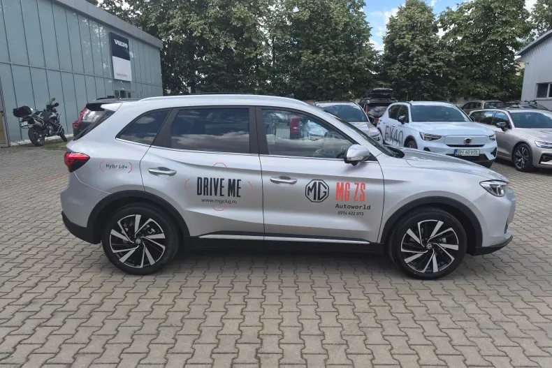 MG ZS HEV din 2026 cu 5 km - oferta MG0222546 - foto 4