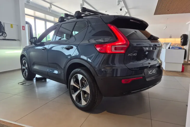 Volvo XC40 din 2026 cu 5 km - oferta VOL222548 - foto 12