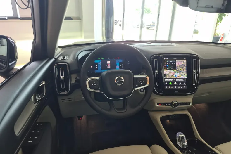 Volvo XC40 din 2026 cu 5 km - oferta VOL222548 - foto 17