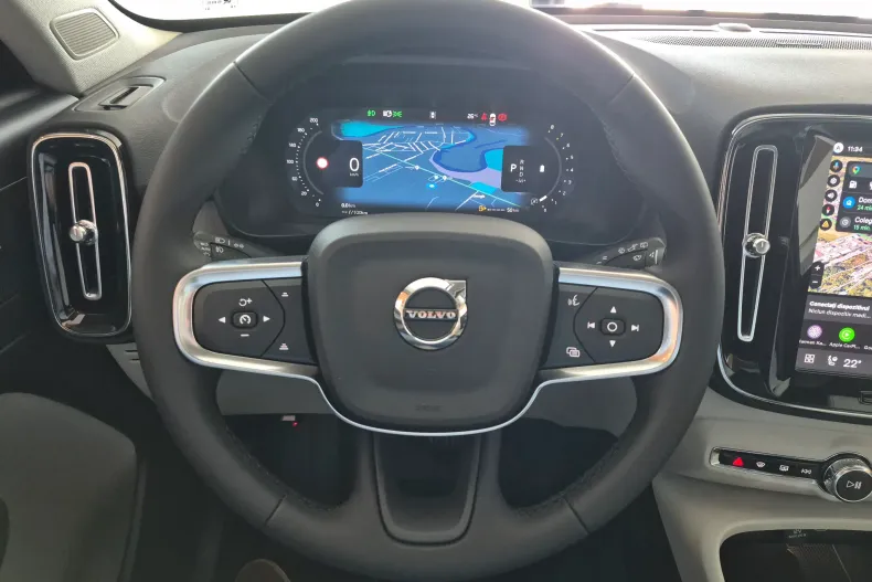 Volvo XC40 din 2026 cu 5 km - oferta VOL222548 - foto 18