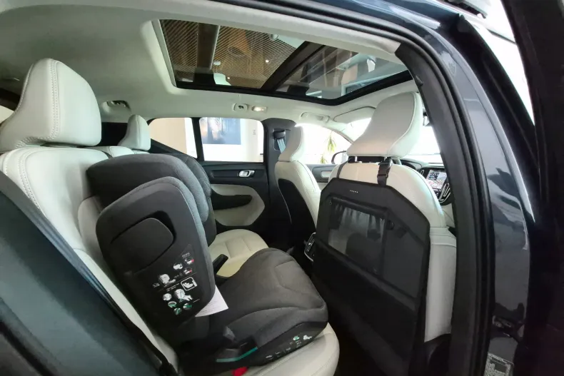 Volvo XC40 din 2026 cu 5 km - oferta VOL222548 - foto 21
