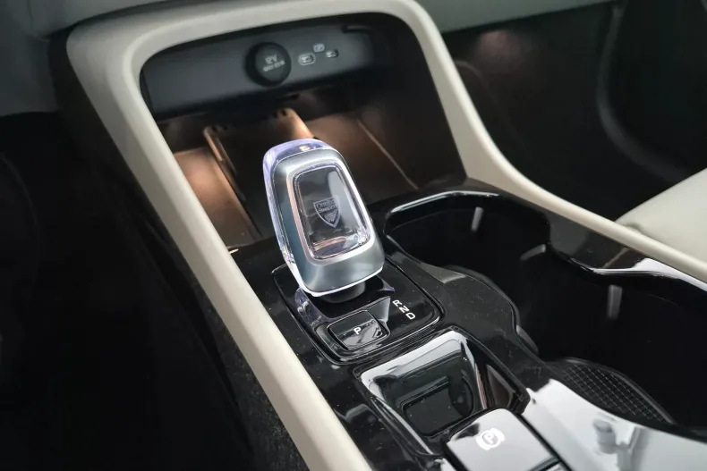 Volvo XC40 din 2026 cu 5 km - oferta VOL222548 - foto 22