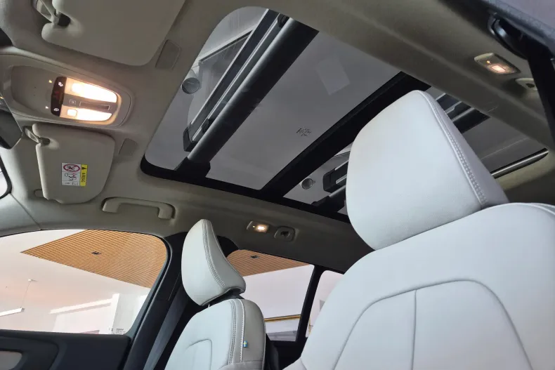 Volvo XC40 din 2026 cu 5 km - oferta VOL222548 - foto 26