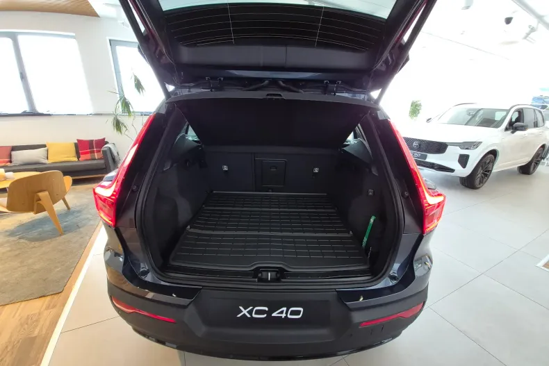Volvo XC40 din 2026 cu 5 km - oferta VOL222548 - foto 29