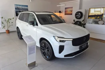 Volvo XC90 din 2026 - oferta VOL222549