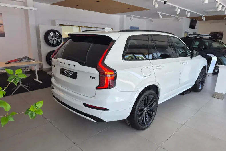 Volvo XC90 din 2026 cu 5 km - oferta VOL222549 - foto 9