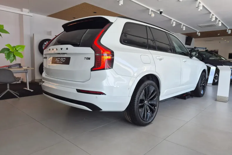 Volvo XC90 din 2026 cu 5 km - oferta VOL222549 - foto 10