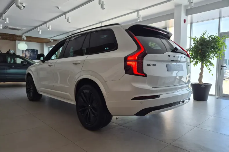 Volvo XC90 din 2026 cu 5 km - oferta VOL222549 - foto 13
