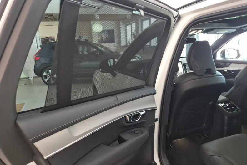 Volvo XC90 din 2026 cu 5 km - oferta VOL222549 - foto 31