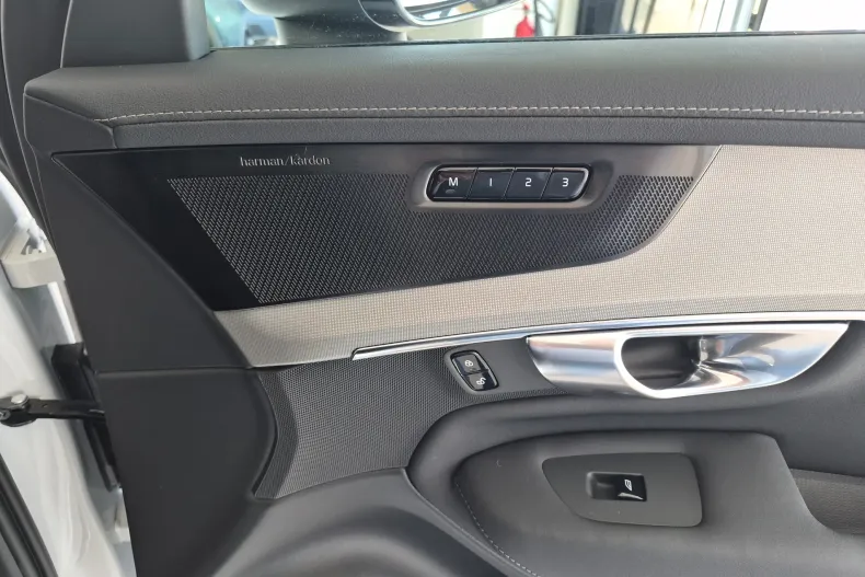 Volvo XC90 din 2026 cu 5 km - oferta VOL222549 - foto 33