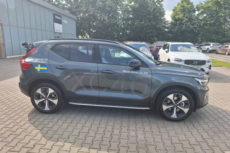 Volvo XC40 din 2026 cu 1.861 km - oferta VOL222550 - foto 7
