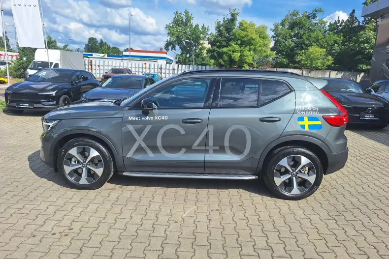 Volvo XC40 din 2026 cu 1.861 km - oferta VOL222550 - foto 8