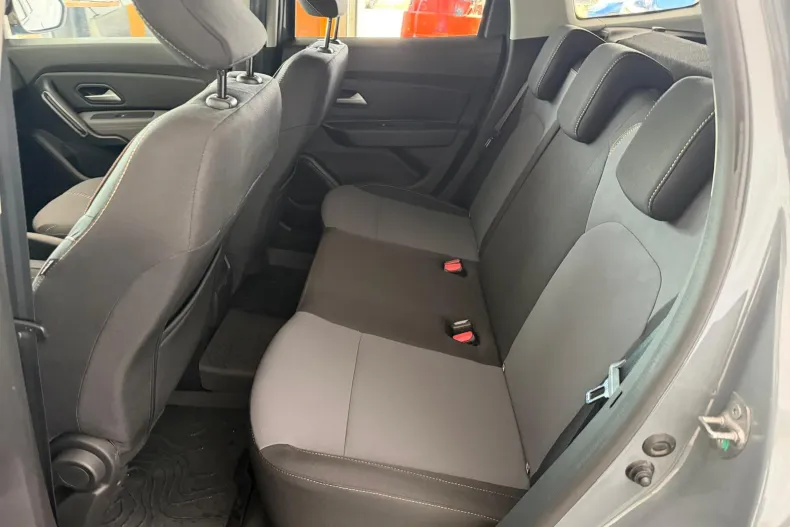Dacia Duster din 2024 cu 11.911 km - oferta DAC222557 - foto 7