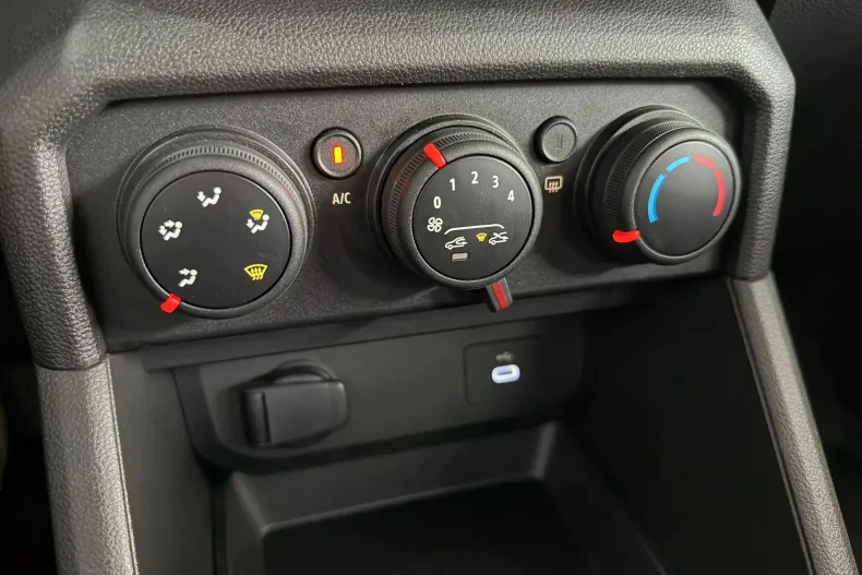 Dacia Duster din 2024 cu 40.235 km - oferta DAC222558 - foto 9