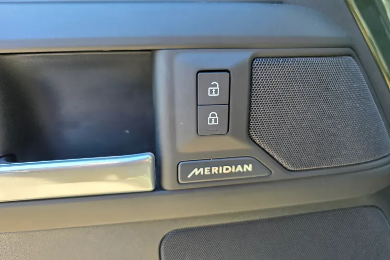 Land Rover Defender din 2026 cu 100 km - oferta LAN222561 - foto 14