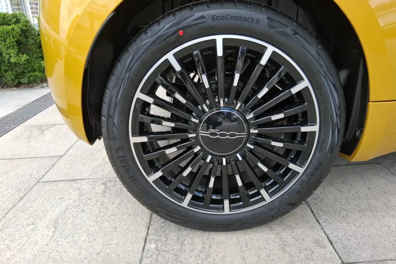 Fiat 500 din 2026 cu 5 km - oferta FIA222575 - foto 5