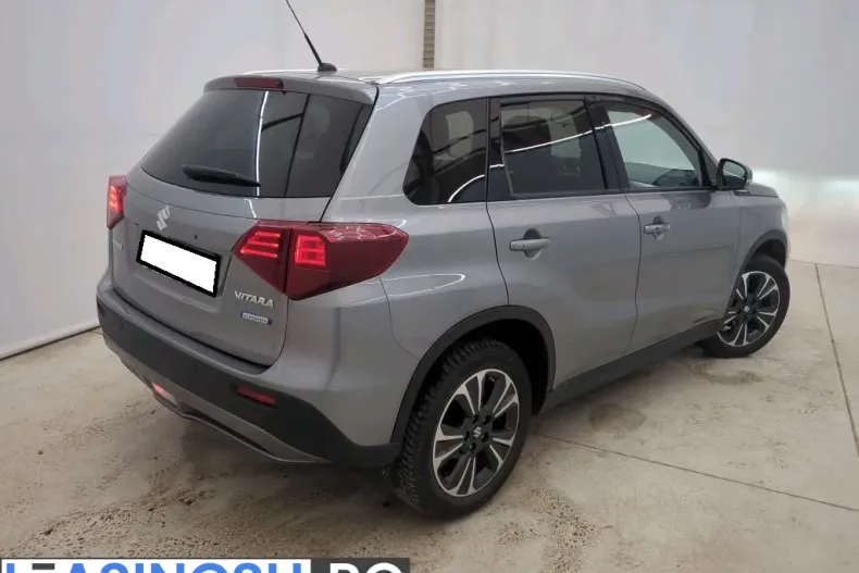 Suzuki Vitara din 2023 cu 53.597 km - oferta SUZ222578 - foto 2