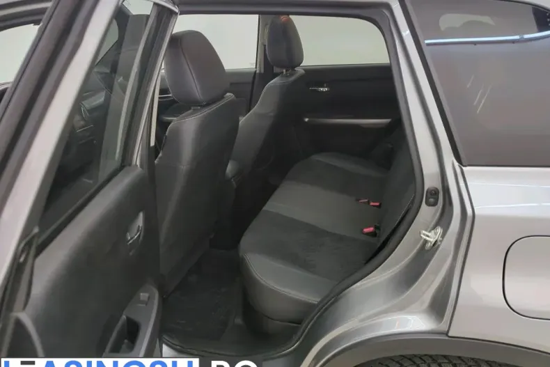 Suzuki Vitara din 2023 cu 53.597 km - oferta SUZ222578 - foto 10