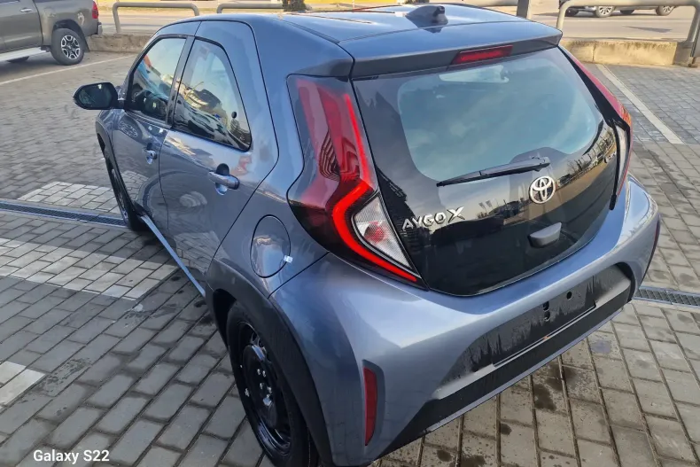 Toyota Aygo (X) din 2025 cu 3 km - oferta TOY222587 - foto 8