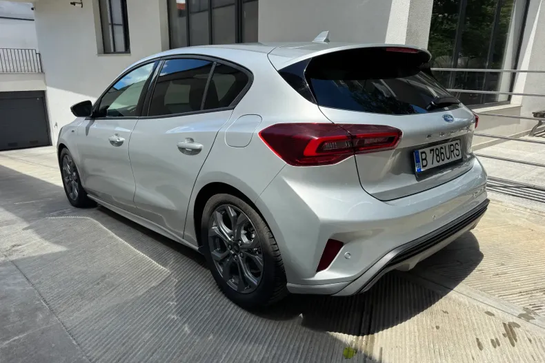 Ford Focus din 2025 cu 21.000 km - oferta FOR222606 - foto 6