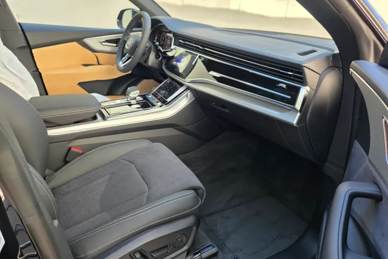 Audi Q8 din 2026 cu 10 km - oferta AUD222608 - foto 10