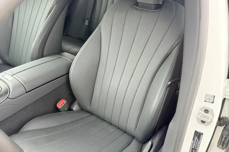 Mercedes-Benz E (Clasa E) din 2024 cu 67 km - oferta MER222616 - foto 11