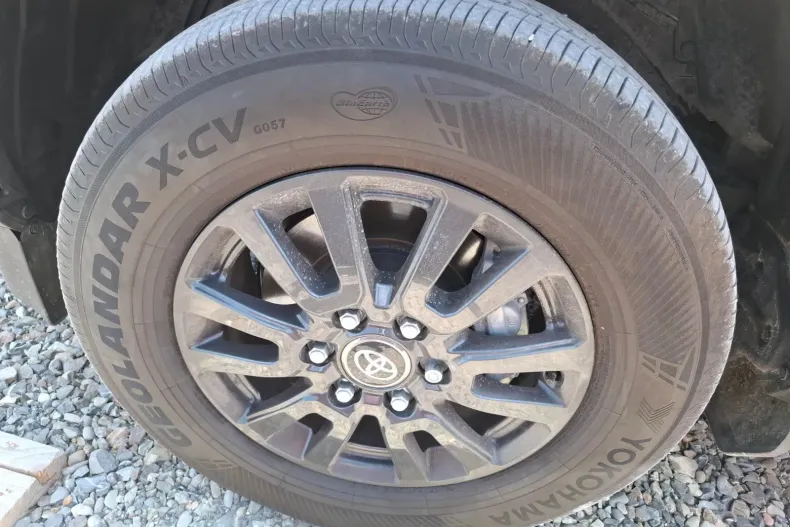 Toyota Land Cruiser 250 din 2024 cu 10.900 km - oferta TOY222633 - foto 14