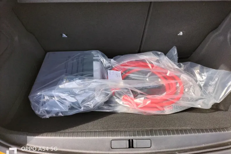 Peugeot 208 din 2023 cu 54 km - oferta PEU222635 - foto 4