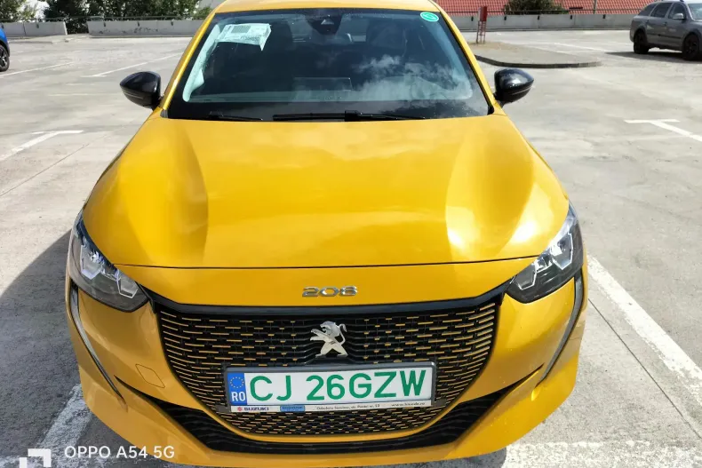Peugeot 208 din 2023 cu 54 km - oferta PEU222635 - foto 6