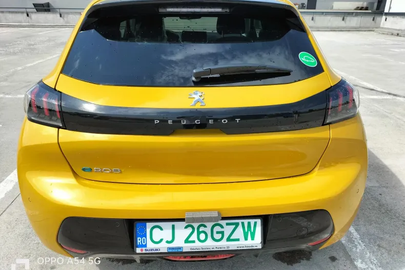 Peugeot 208 din 2023 cu 54 km - oferta PEU222635 - foto 8