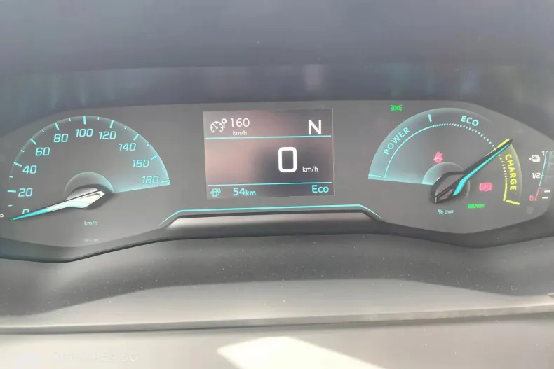 Peugeot 208 din 2023 cu 54 km - oferta PEU222635 - foto 13