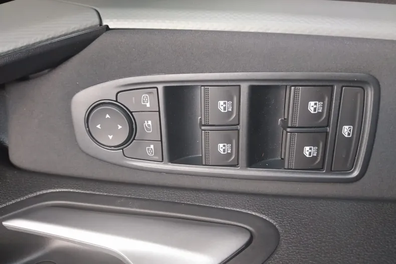 Dacia Duster din 2026 cu 6 km - oferta DAC222638 - foto 8