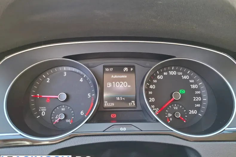 Volkswagen Passat din 2023 cu 83.229 km - oferta VOL222643 - foto 6