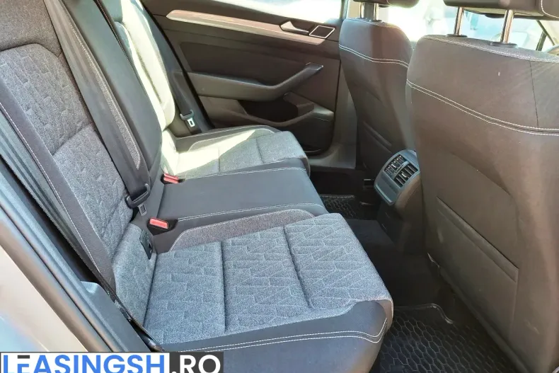 Volkswagen Passat din 2023 cu 83.229 km - oferta VOL222643 - foto 11