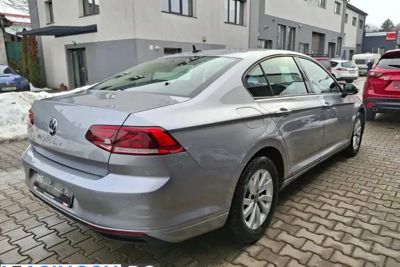 Volkswagen Passat din 2021 cu 60.881 km - oferta VOL222644 - foto 5