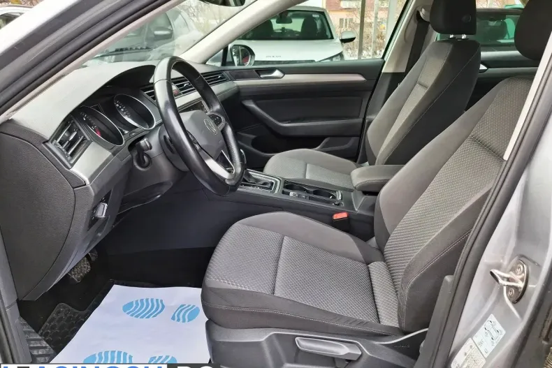 Volkswagen Passat din 2021 cu 60.881 km - oferta VOL222644 - foto 8