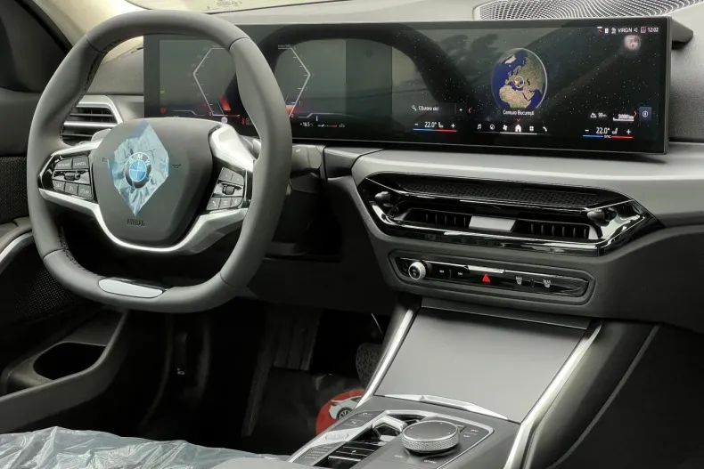 BMW 320d (Seria 3) din 2025 cu 26 km - oferta BMW222648 - foto 8