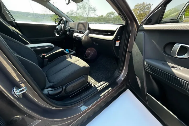 Hyundai IONIQ 5 din 2022 cu 26.000 km - oferta HYU222657 - foto 25