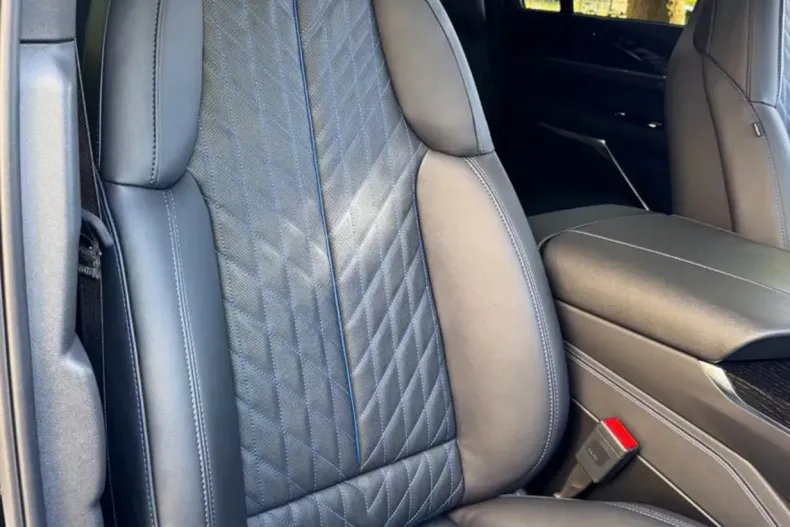 Cadillac Escalade din 2026 cu 10 km - oferta CAD222664 - foto 15