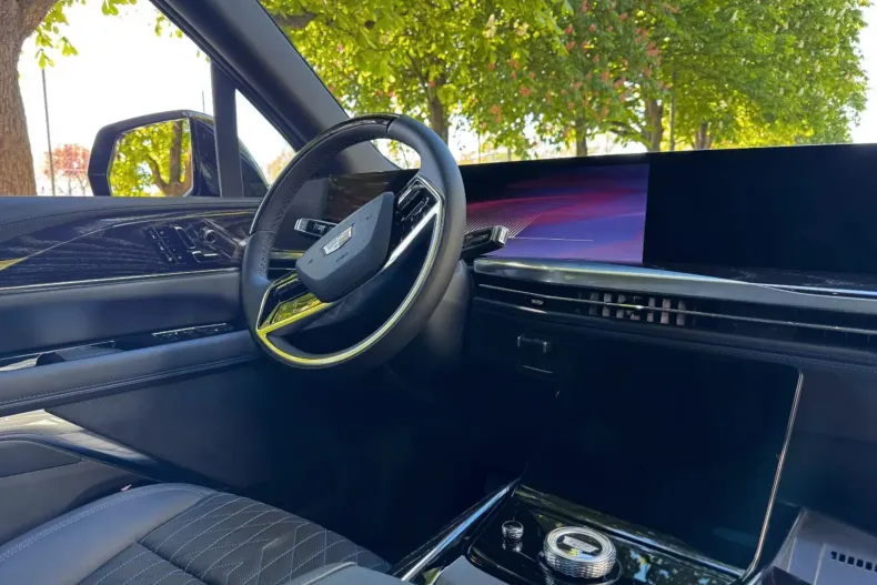 Cadillac Escalade din 2026 cu 10 km - oferta CAD222664 - foto 16