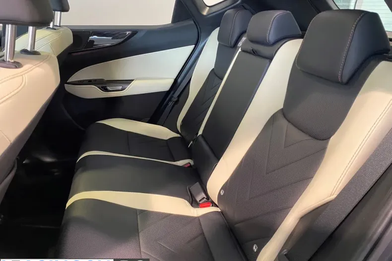 Lexus Seria NX din 2023 cu 38.100 km - oferta LEX222670 - foto 12