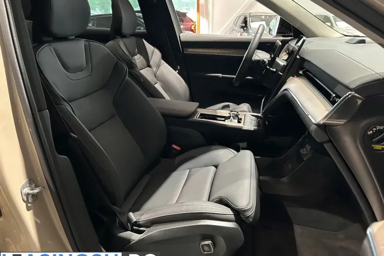 Volvo EX90 din 2024 cu 43.600 km - oferta VOL222676 - foto 13