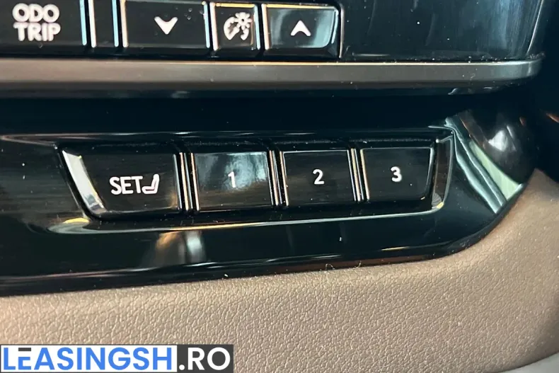 Lexus Seria RX din 2023 cu 48.800 km - oferta LEX222677 - foto 18