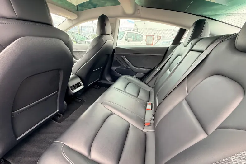 Tesla Model 3 din 2021 cu 95.000 km - oferta TES222681 - foto 7